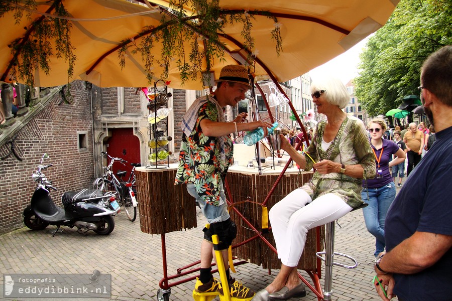 2014-07-13 Theater Gajes - De Parasols (Deventer Op Stelten) 001